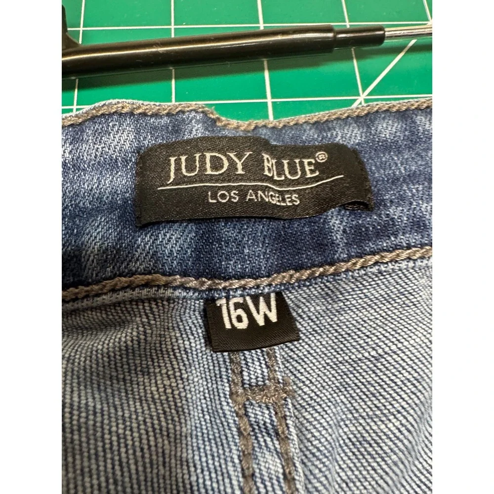 Judy Blue Los Angeles Boyfriend Fit Distressed Paint Splatter Jeans 16W